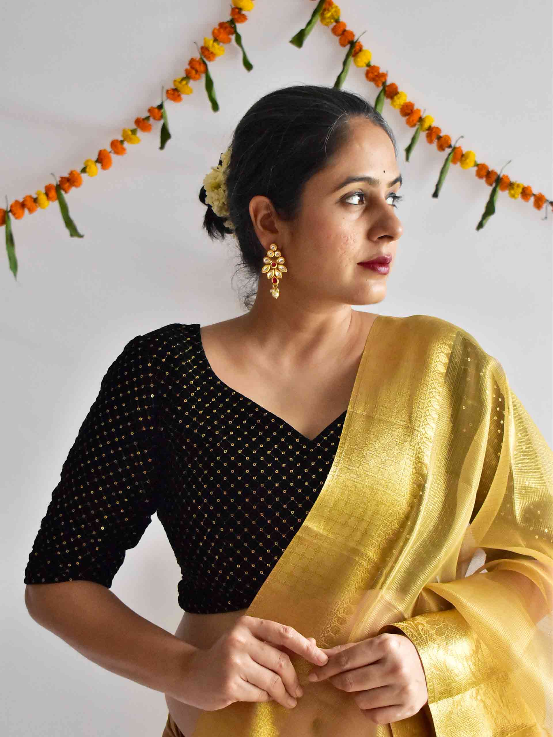 Alia Bhatt's black velvet sari is perfect for your Cocktail | Times of India