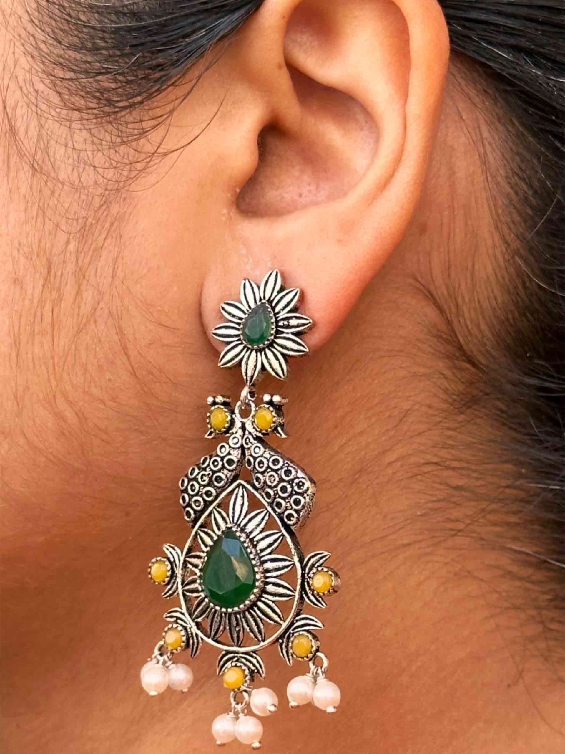 barkha - Pendant set