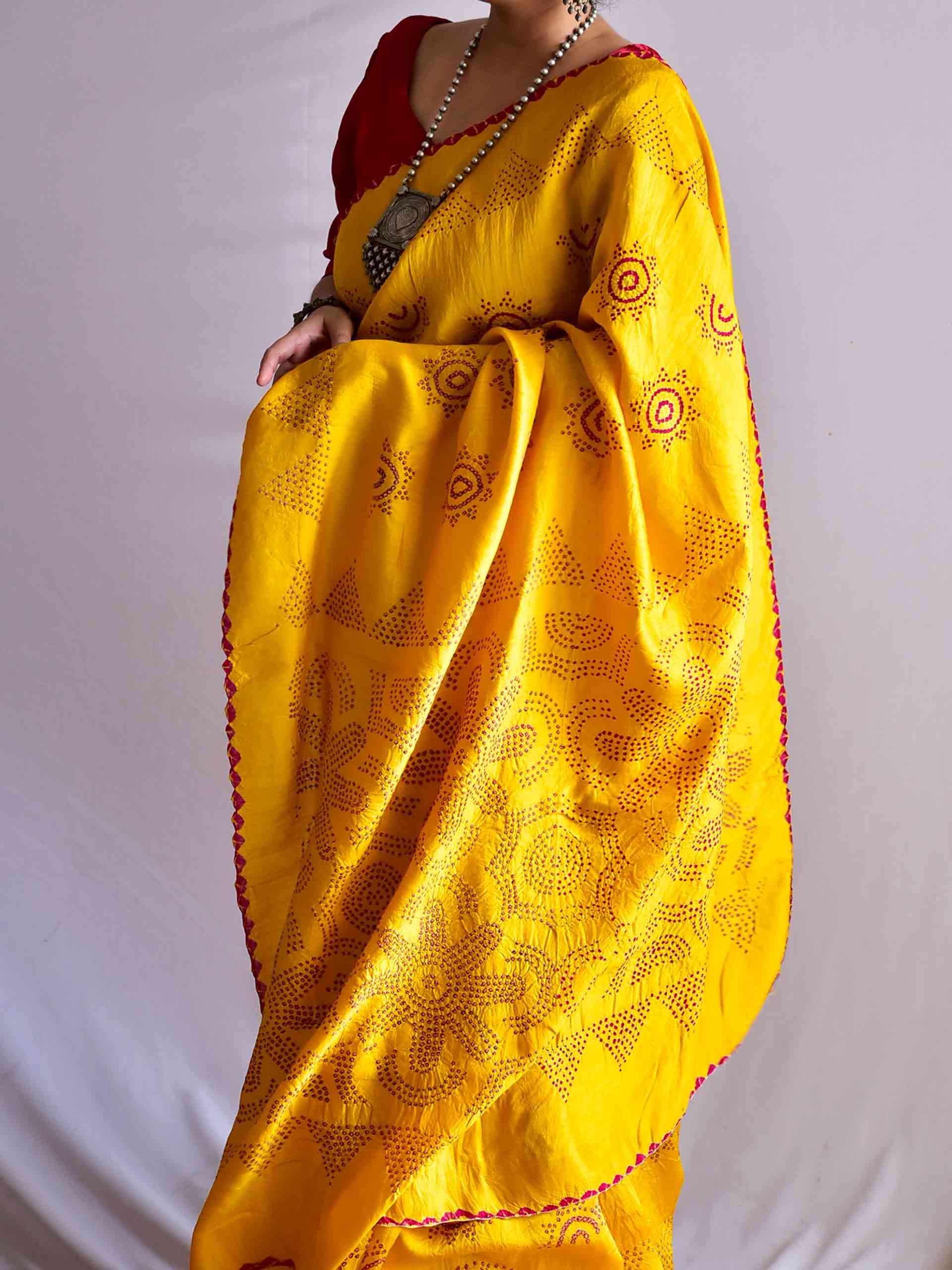 Rehnuma -Chiniya Silk Rai bandhej saree