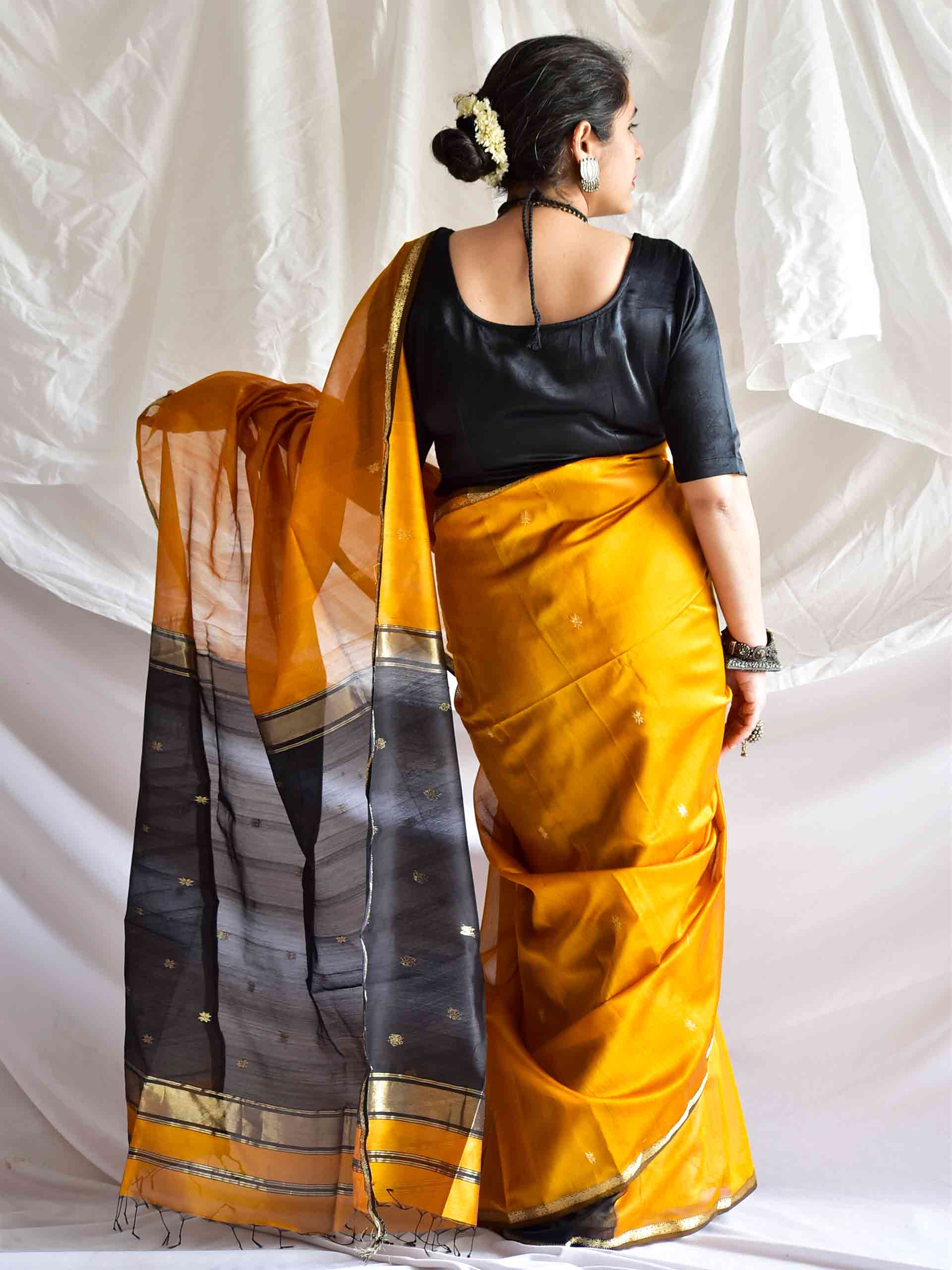 Surya -  Maheshwari Handloom Silk Saree