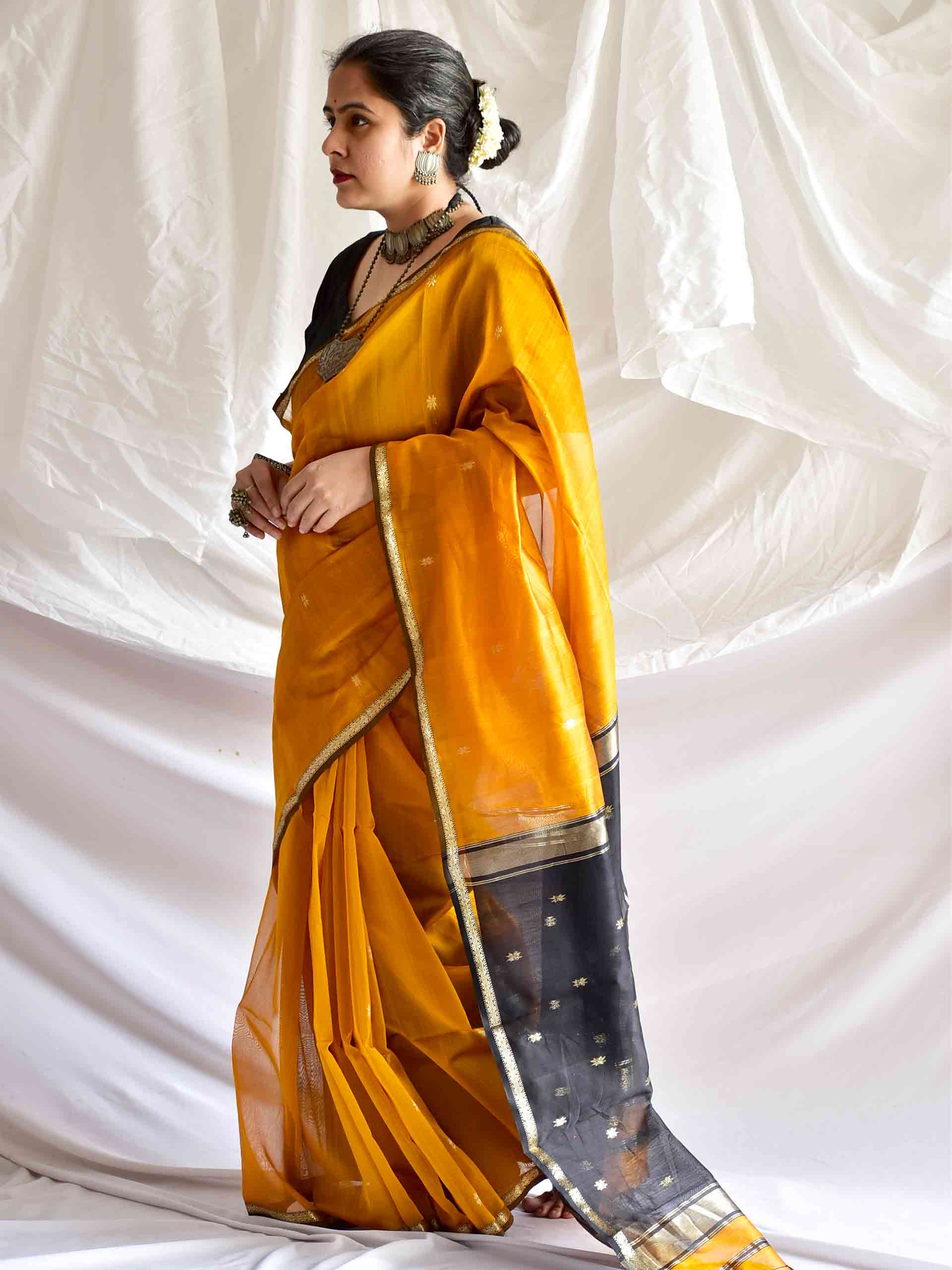 Surya -  Maheshwari Handloom Silk Saree