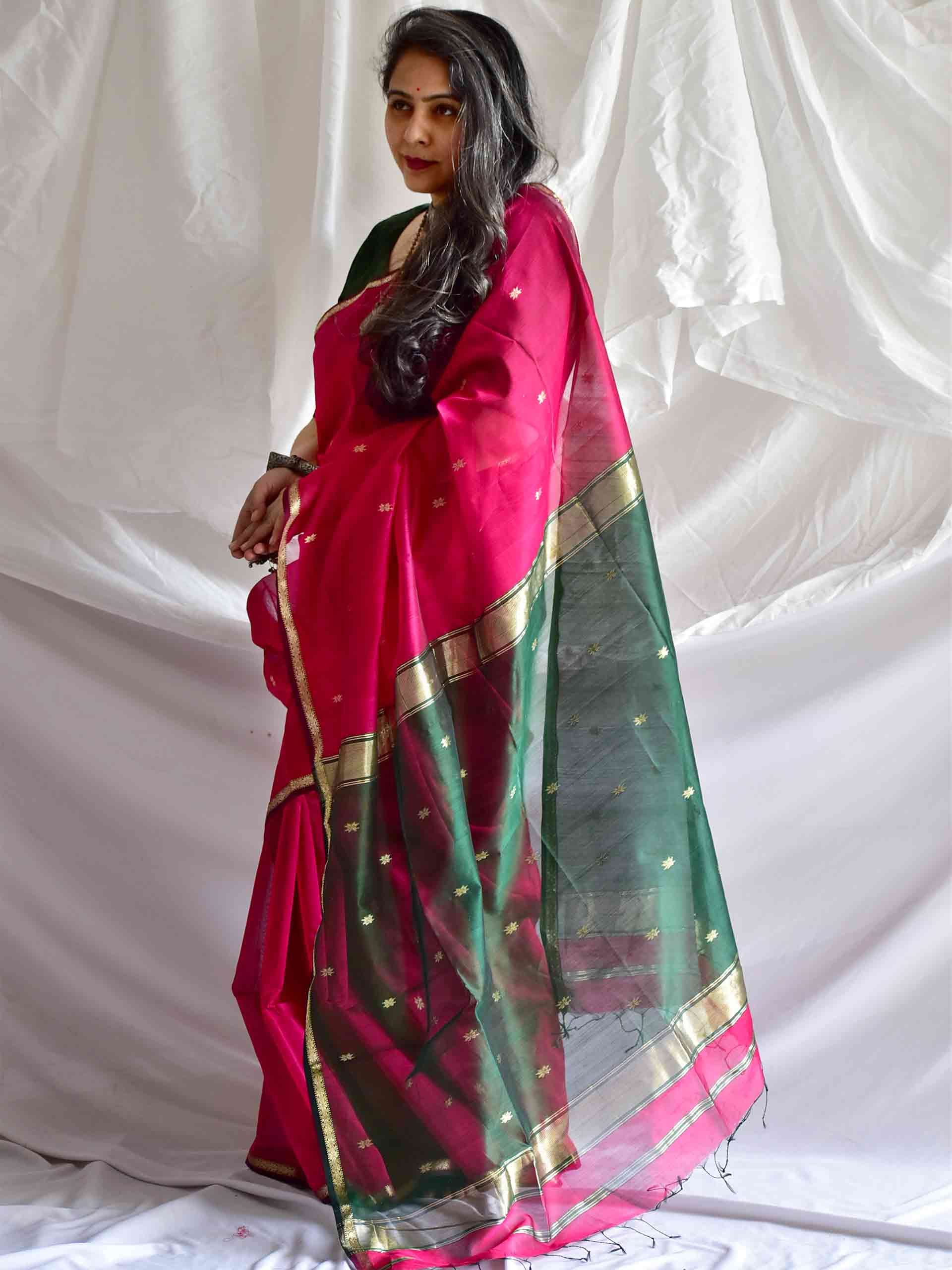 Aruna -  Maheshwari Handloom Silk Saree