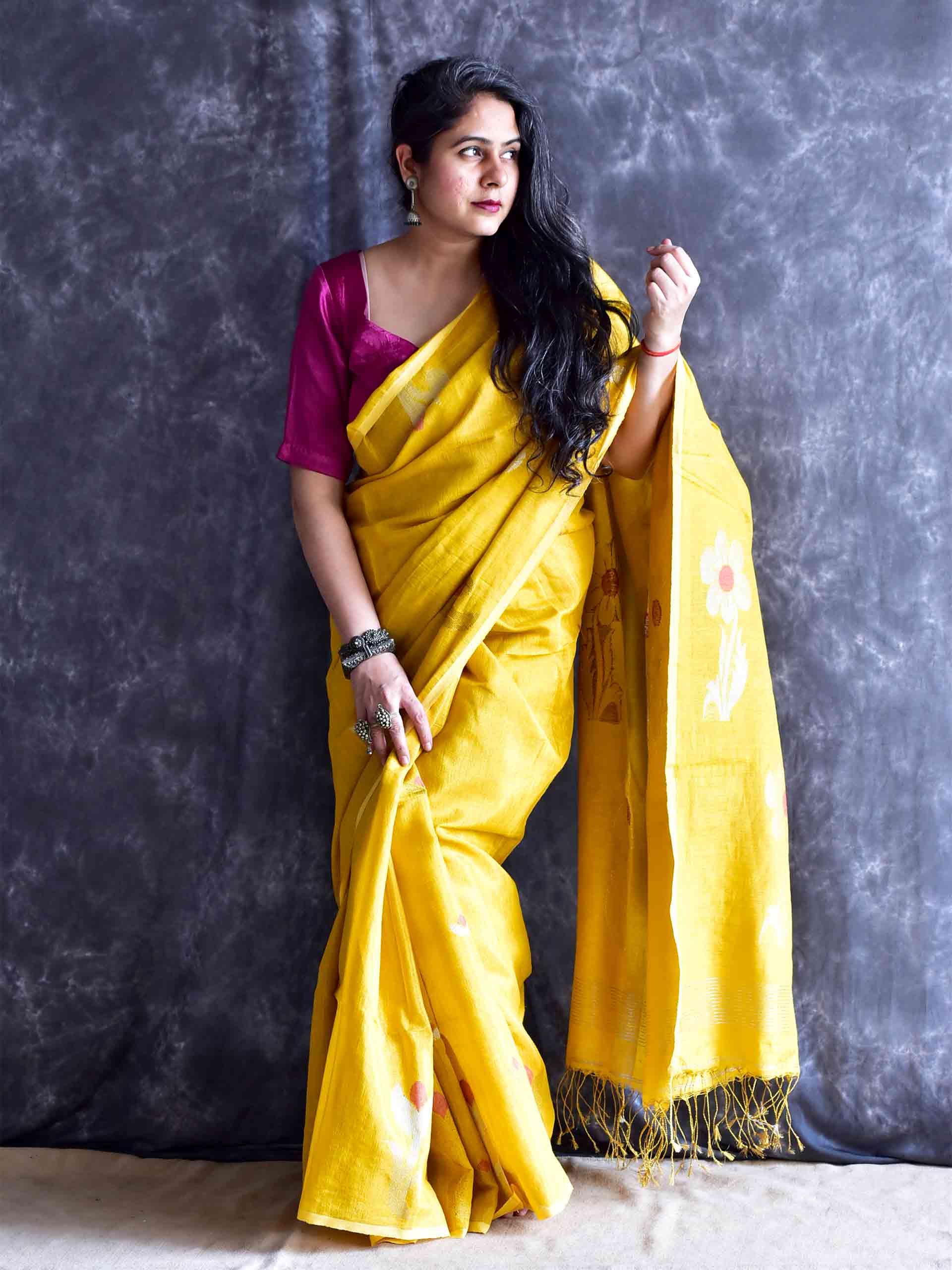 Gulnaar - Linen Tissue Saree