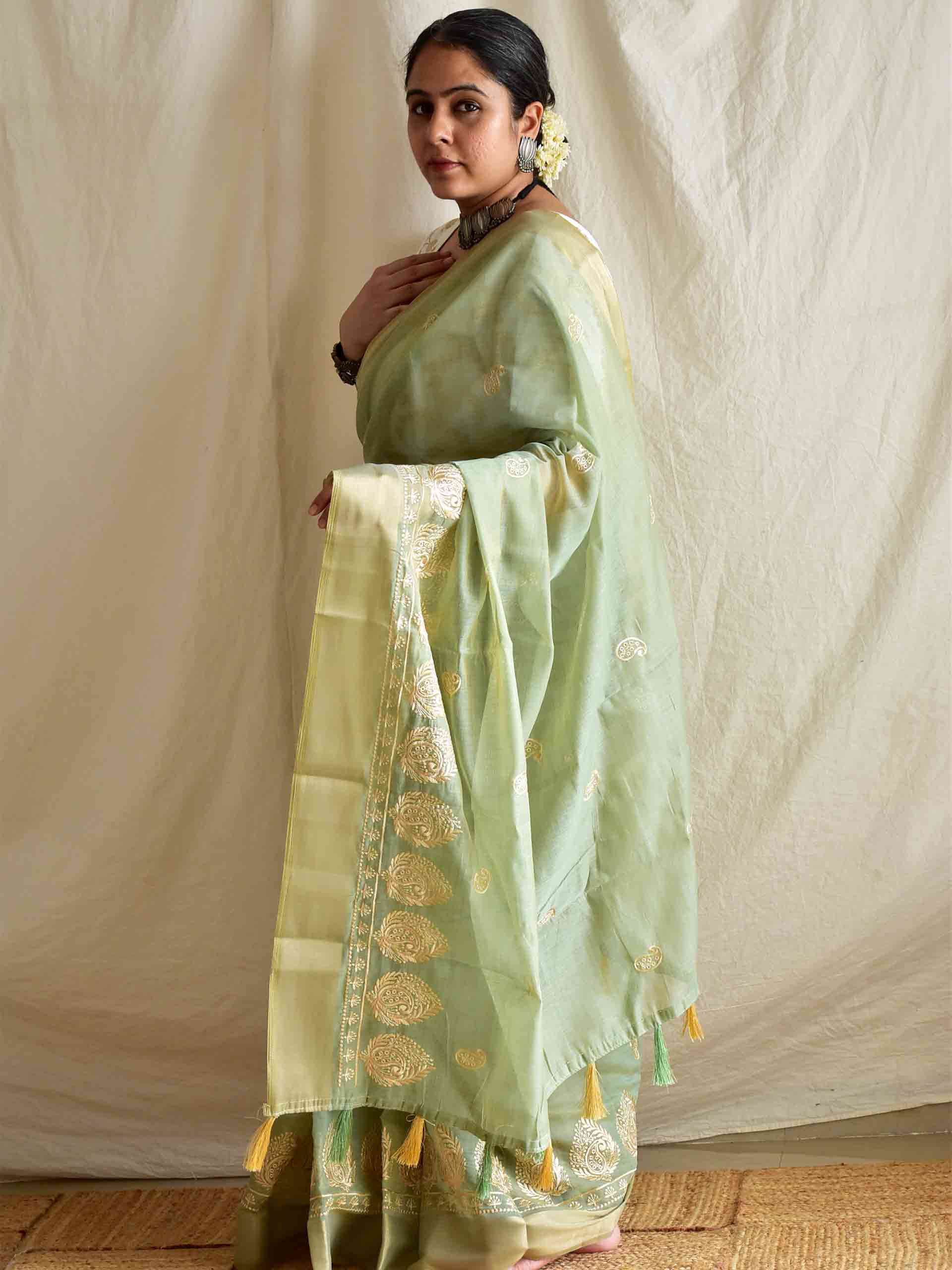 Moti - Embroidered saree