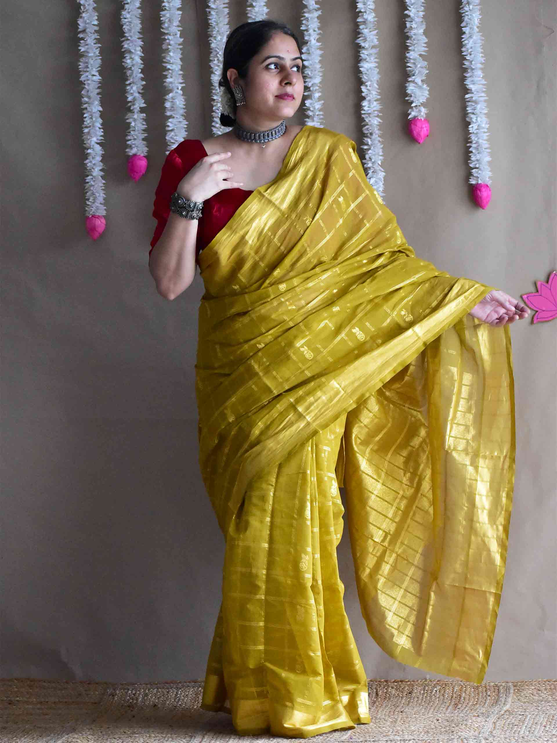 Mrinal- Venkatagiri handloom zari boota saree