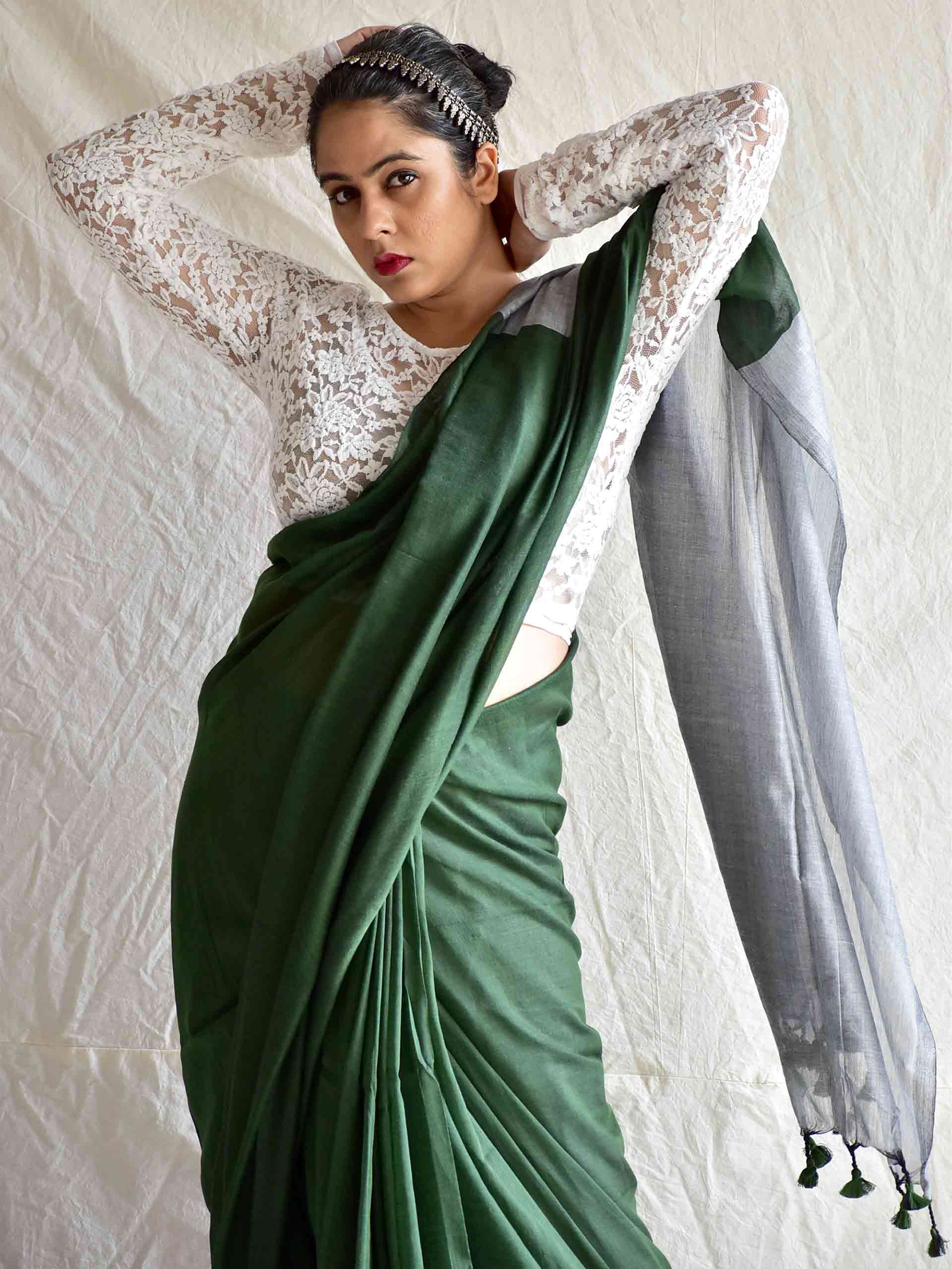 Buy Drak Green White Printed Cotton Modal Pre Draped Saree with Blouse -  Set of 2 | HSSBMDS07A/BARM1 | The loom